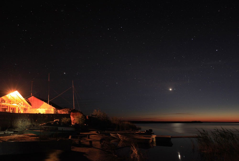 Ночь над базой "Дельта", фото Андрея Киреева
